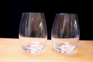 Dartington SOLO Set of 2 Stemless White Wine Glasses Clear 4 3/8" Signed - Picture 1 of 3