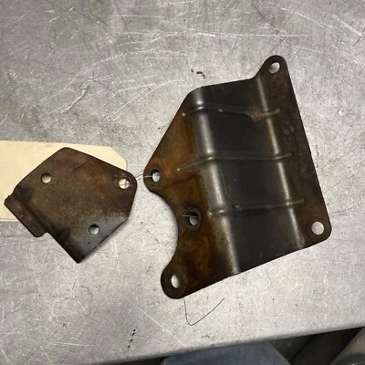 OEM GOOD USED TECUMSEH H60 CRAFTSMAN 143.736062 FUEL TANK BRACKET 31694 - Image 1 of 2