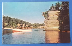Postal "At Hawk's Beak" Lower Dells Wisconsin River Wisconsin P2938 - Imagen 1 de 2