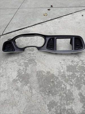 19 20 21 22 23 道奇挑战者速度计收音机 7 英寸仪表板边框 Surrond 装饰 — 第 1/4 张图片