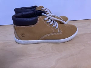 Timberland Boots Womens Waterproof Nellie Chukka Dbl Wheat Boots 28118 Size 8 US - Picture 1 of 7