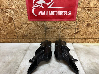 08 09 10 2009 2010 SUZUKI GSXR GSX-R 600 750 RAM CONDUCTOS DE AIRE CONDUCTO TUBO CUCHARA PAR Foto 1 de 4