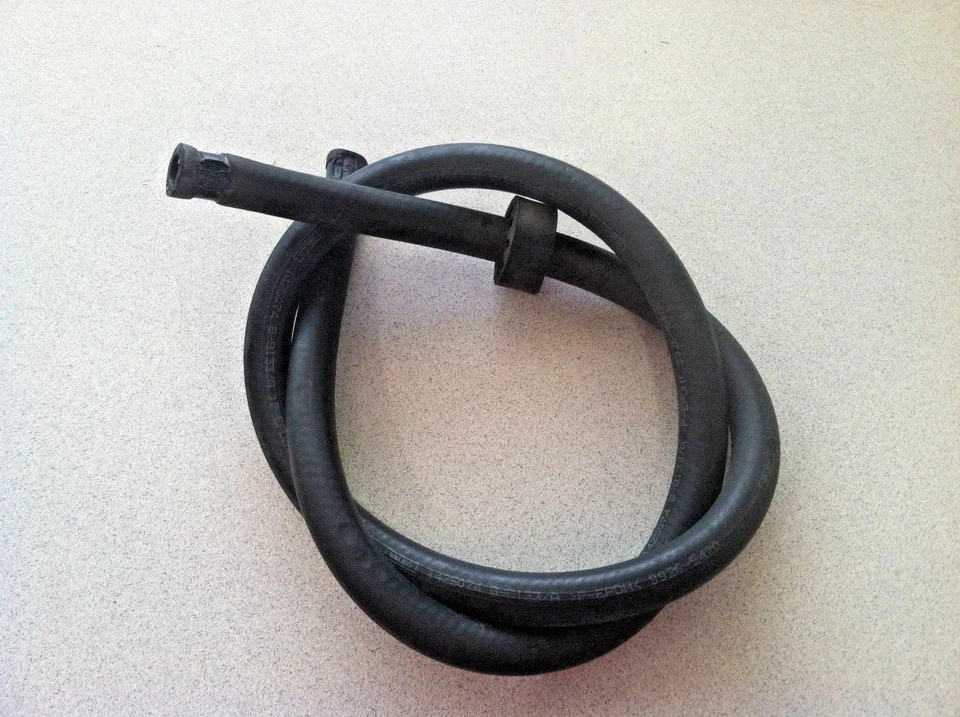 Mercedes-Benz ML320 1998-2003 ~ TANQUE DE EXPANSIÓN A MANGUERA DEL RADIADOR ~ A1635000075 Foto 1 de 2