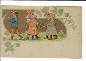 Postal Art Nouveau niño con flauta conduce 4 niños tal vez una boda o festival - Imagen 1 de 2