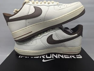 Size 10 Nike Air Force 1 '07 Yardrunners Howard HQ7027-100 Sail Bison Dragon Red - Picture 1 of 7