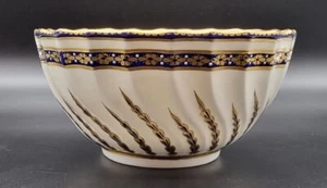 ANTIQUE PORCELAIN BOWL ROYAL CROWN DERBY ENGLAND 1782 IN PATTERN 66 PUCE MARK - Picture 1 of 12