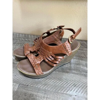 Tacones de cuña de caja amarilla para mujer talla 8 Foto 1 de 4