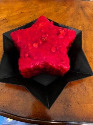 Country Primitive Farmhouse Large Red Scented Star Candle And Metal Tray - Image 1 of 4