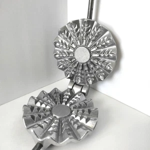 Vitantonio Pizzelle Maker No. 2 Model 5” Inch Waffle Cookies Sunburst Pattern - Picture 1 of 7