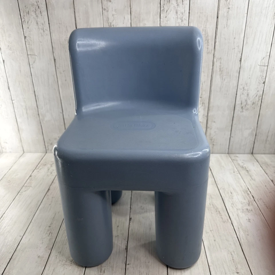 SILLA NIÑO PEQUEÑA GRUESA LITTLE TIKES Azul -18" H X 11 X 11 Azul Claro Talla Niño Foto 1 de 4