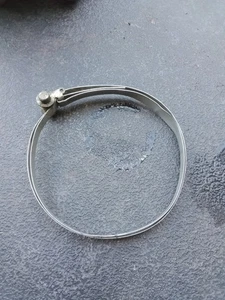 76-80 Mercedes 450 sl intake throttle body clamp - Picture 1 of 4