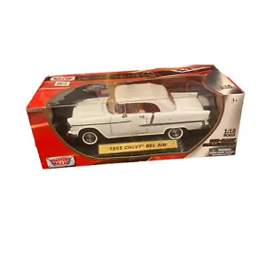 Motormax 1:18 Die Cast Collezione Bianco 1955 Chevrolet Bel Air Nuovo - Foto 1 di 10