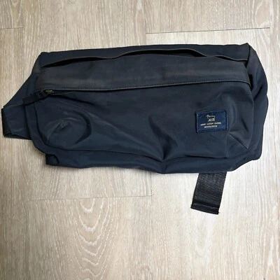 Bolsa tiracolo Aime Leon Dore x Woolrich unissex azul marinho pacote utilitário Itália excelente estado usado - Imagem 1 de 4