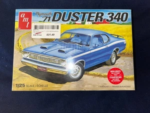 AMT 71 Plymouth Staubwedel 340 # 1118M werkseitig versiegelt - Bild 1 von 3