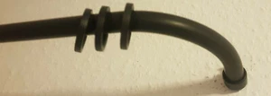 Barra de cortina negra con 2 arcos 16 mm forma de U longitud 108,5 cm distancia pared 9,5 - Imagen 1 de 1