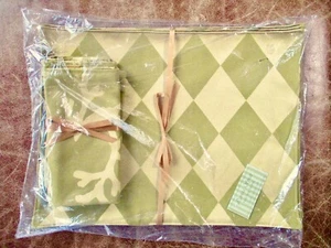 8pc.~NEW~Patricia Spratt Reversible Green & Gold Placemats & Napkins~Set of 4ea. - Picture 1 of 5