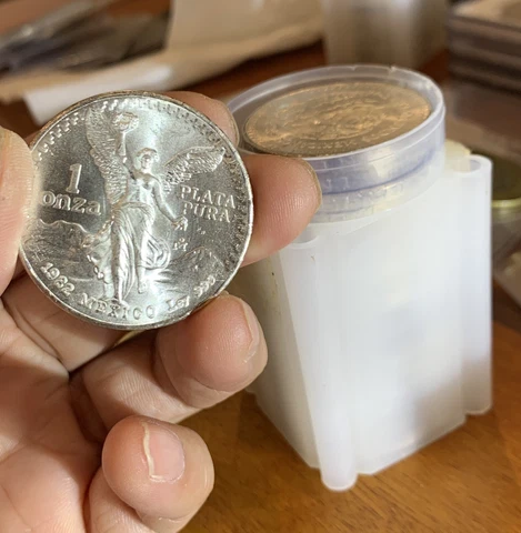 1982 MEXICO ONZA SILVER COIN FROM ROLL TUBE, GEM BU Cover