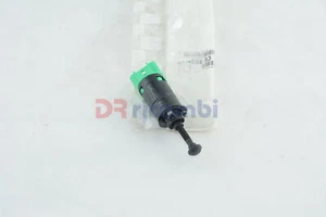 Capteur Interrupteur Lumière Frein CITROEN Berlingo C3 C4 DS3 Peugeot 1007 - - Picture 1 of 5