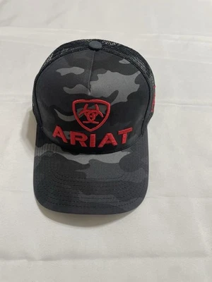 Gorra de béisbol ARIAT para hombre con logotipo de escudo azul Foto 1 de 4