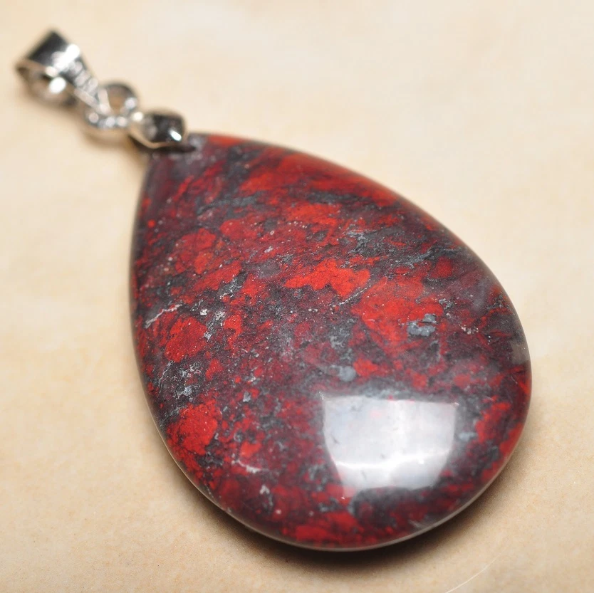 Colgante Extremadamente Rojo Piedra de Sangre Natural Jaspe 925 18K WG Cierre 1.5" #P13473 Foto 1 de 1