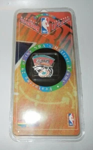 1995 Imprinted Products Licensed NBA San Antonio Spurs Logo Trading Pin New - Bild 1 von 2