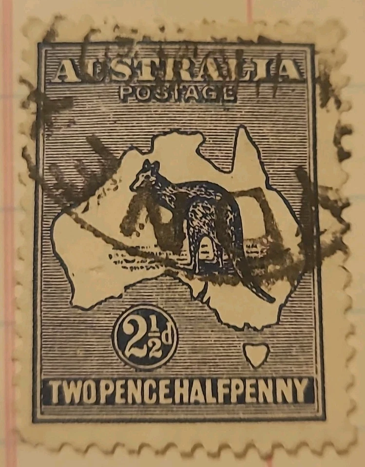 Australia Kangaroo & Map 2nd WMK 2½d Indigo Stamp SG25 Mint Hinged - Image 1 of 1