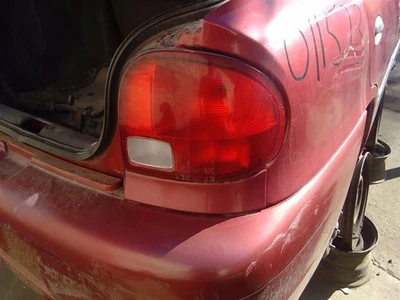 Luz trasera derecha pasajero 4 puertas compatible con 95-01 FIREFLY 1111551 Foto 1 de 4