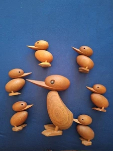 Holzfigur " Ente " plus " Entenküken" Design Hans Bolling - Bild 1 von 6