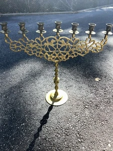 Vintage Bronze sieben Kerzen jüdische Menora mit Löwen von Judäa 20,5 "hoch 22" breit - Bild 1 von 8
