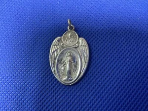 Vintage Sterling Silver Mary Angel Wings Our Lady Mount Carmel Miraculous Medal - Picture 1 of 4