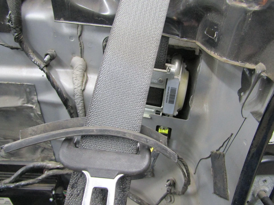 DRIVER SEAT BELT RETRACTOR BLACK PONTIAC SOLSTICE 06 07 08 09 10 - Image 1 of 1