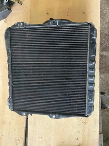 Toyota Hilux Surf Radiator Automatic / Manual 1991-1996 Brand New KZN130 - Picture 1 of 11