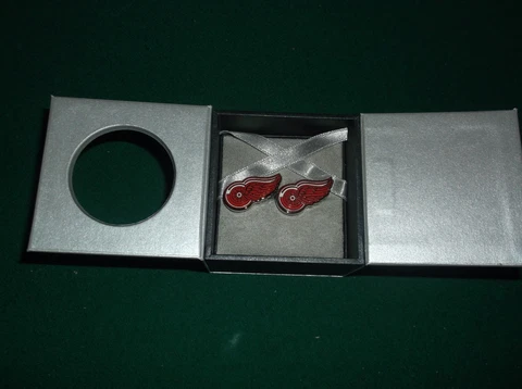 NHL DETROIT RED WINGS HOCKEY CUFF LINKS PAIR Cover