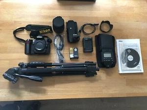 Spiegelreflexkamera Nikon D90 inkl. OVP und viel Zubehör - Bild 1 von 10