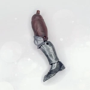 Marvel Legends Ares LEFT LEG BAF Part Build a Figure Fodder 2008 Crossbones - Picture 1 of 9