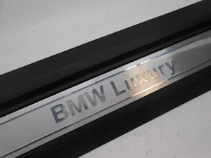 Placa de umbral de puerta delantera BMW Luxure serie 1 OEM 51477345109 / 7345109 DZ0097 - Imagen 1 de 10