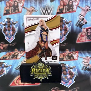 Nikkita Lyons WWE Panini Immaculate 2023 Base Card Rubino /35 #19 - Foto 1 di 4