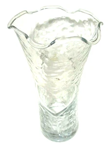 Anchor Hocking Clear Glass Flower Vase Heart Imprint Wavy Edge 6-3/4" - Picture 1 of 9