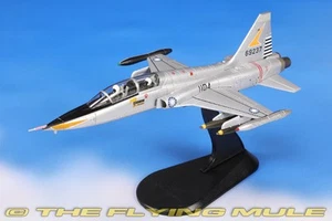 Hobby Master 1:72 F-5B Freedom Fighter ROCAF #1104 - Picture 1 of 8