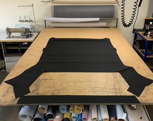 Triumph Dolomite Dachhimmel uni schwarz 4 Türer. UK Made. - Bild 1 von 3