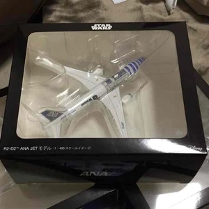 1/400 ANA Star Wars R2D2 Jet Boeing 787-9 Dreamliner Aircraft model airplane NEW - Picture 1 of 3