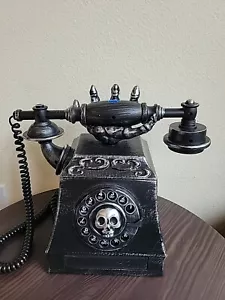 Animated Halloween Vintage Style Spooky Phone w/ Skeleton Hand & Hand Slides Out - Picture 1 of 7