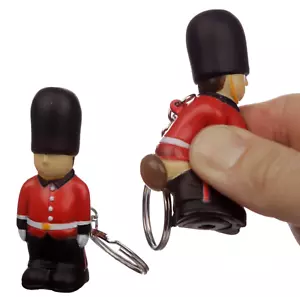 Pooping London Royal British Guard Guardsman Keychain - Picture 1 of 2