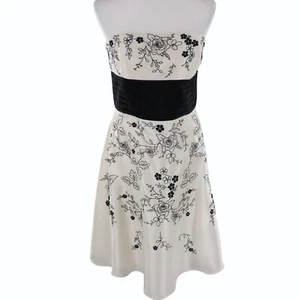 White House Black Market Rosy Silk Dress Womens 8 White Romantic Classic Elegant - Picture 1 of 17