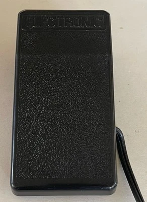 YDK Electronic YC-482 Sewing Machine Foot Pedal Controller - Image 1 of 3