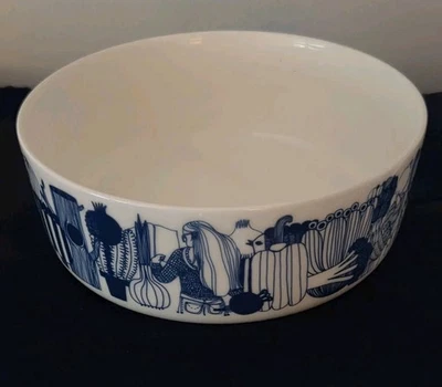 Cuenco para servir Marimekko azul y blanco Oiva Foto 1 de 4