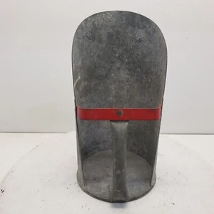 Galvanized Grain Scope With Nice Patina Farm Chickens Primitive Home Decor. - Picture 1 of 5