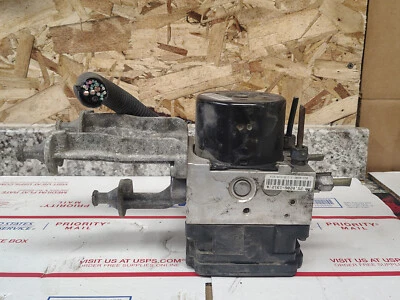 Chrysler 300C 2006 módulo de sistema de frenos antibloqueo 04779492AG módulo de bomba computadora Foto 1 de 4