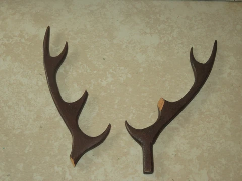 Pair  Vintage Wood Deer Antlers for Old Cuckoo Hunters Clock Parts repair  AS IS Cover
