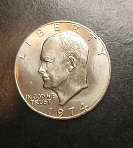 1974 D “IKE” Eisenhower Dollar ~ One Dollar Coin - Imagen 1 de 2